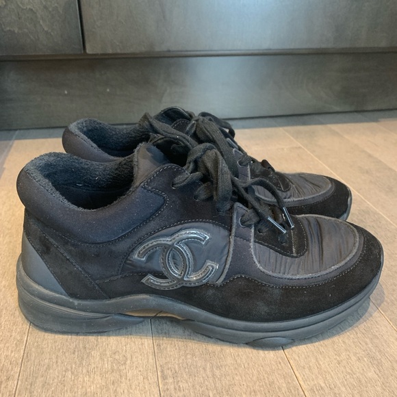 AUTHENTIC Chanel Black Calfskin & Mixed Fiber Sneakers G34360 Size 38. All black - Picture 3 of 14